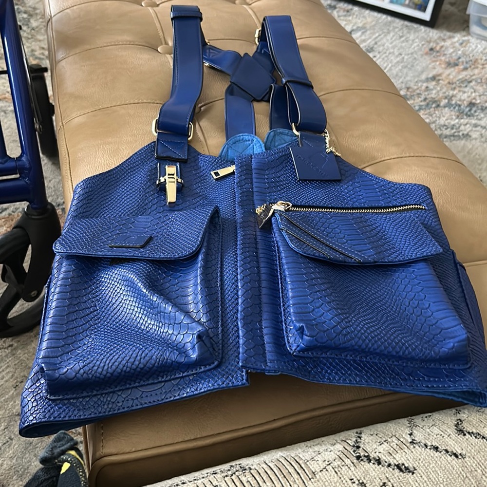 Tote And Carry Tactical Vest Snake Skin Appearance Wi… Gem